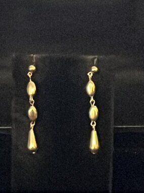 Gold Tone Teardrop with 2 Oval Above Earrings